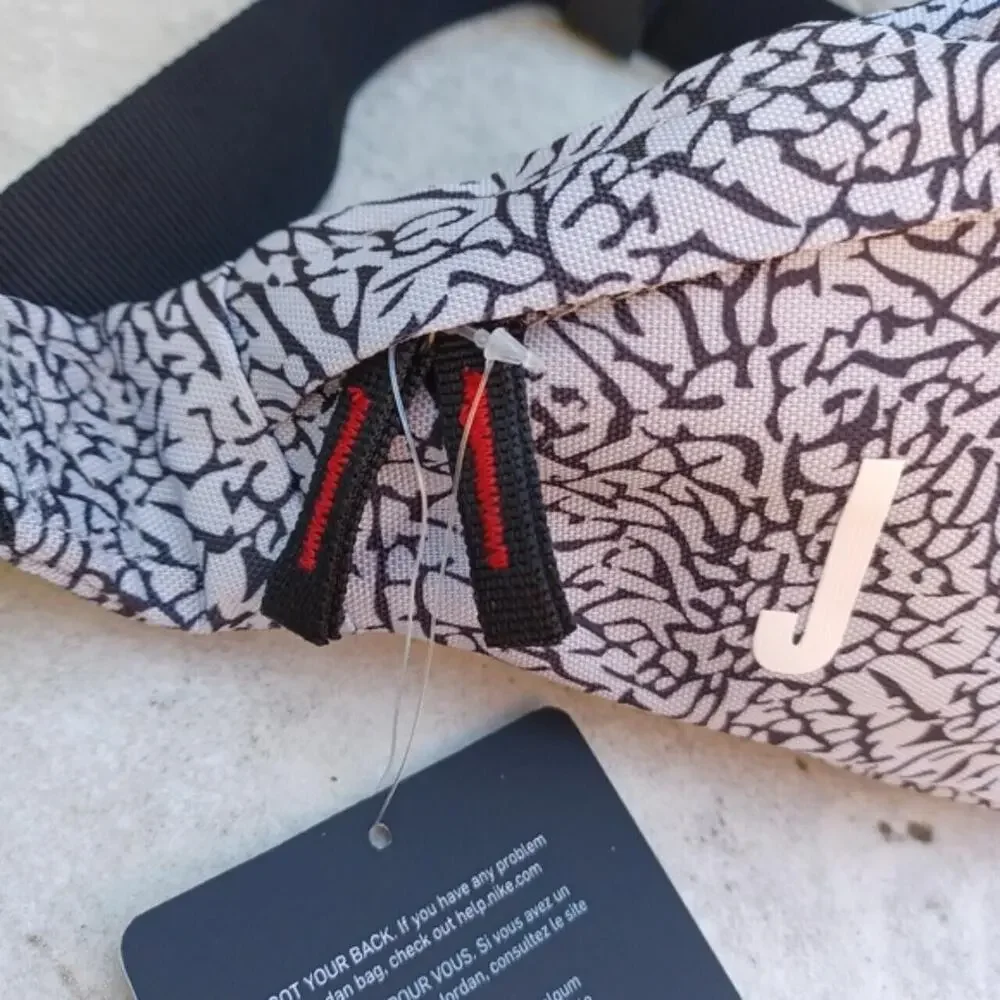Nike Air Jordan Fanny Pack Hip Waist Belt Crossbody Bag Elephant Print 9B0533 G3 - Picture 8 of 15